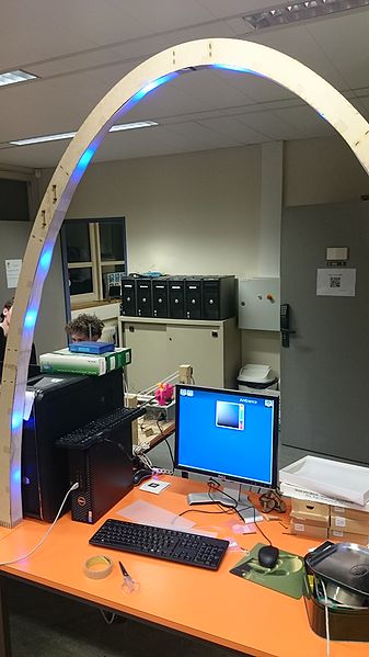 Fichier:Arche led bleu.jpg