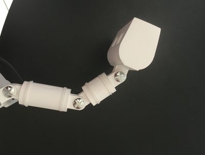 Autre zoom bras coque.jpg