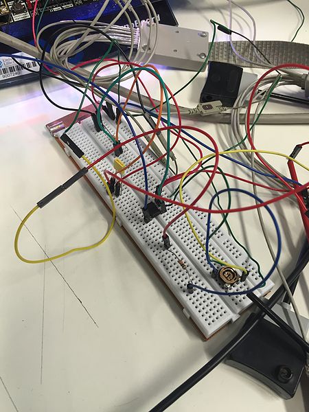 Fichier:Circuit fin.jpg