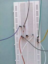 Circuit transistor.jpg