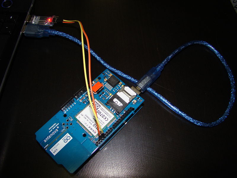 Fichier:Montage shield gsm.JPG