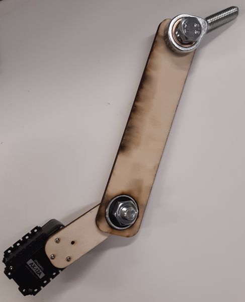 Fichier:Servo bielle manivelle.jpg